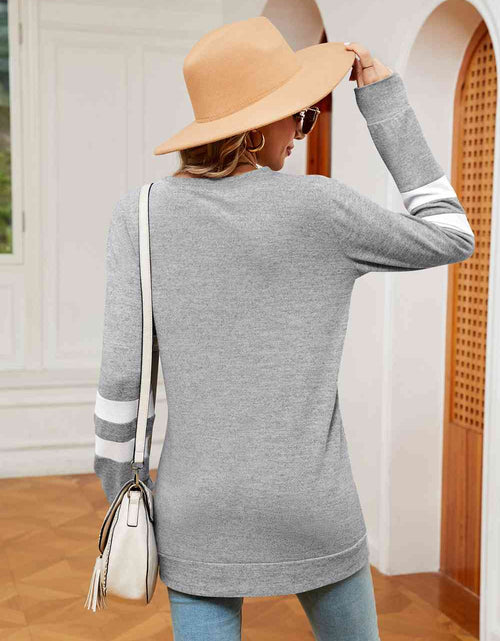 Load image into Gallery viewer, Round Neck Long Sleeve Top
