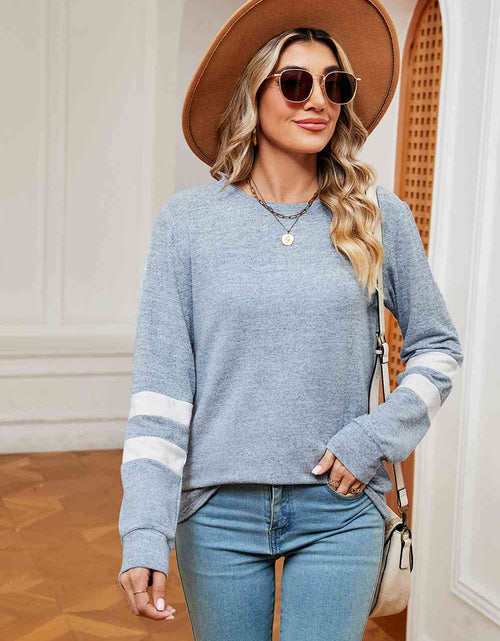 Load image into Gallery viewer, Round Neck Long Sleeve Top
