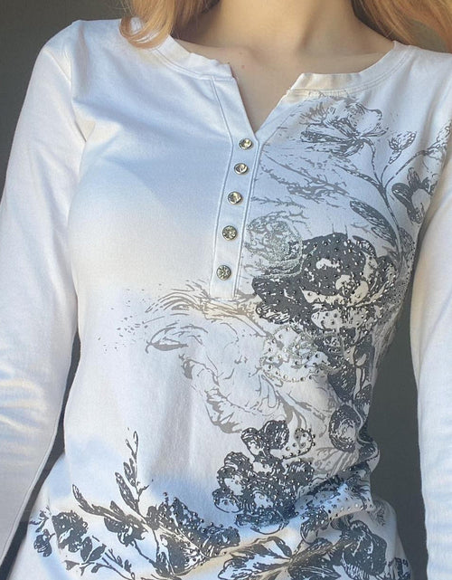 Load image into Gallery viewer, Printed Notched Long Sleeve T-Shirt
