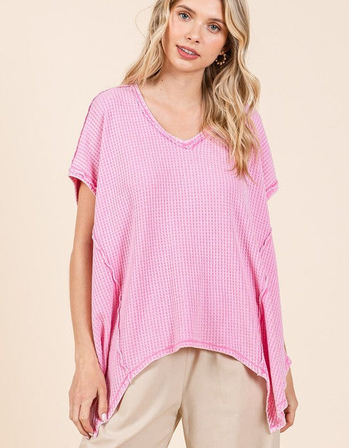 Load image into Gallery viewer, Mittoshop Mineral Wash Waffle Knit Pointed Hem Oversized Top
