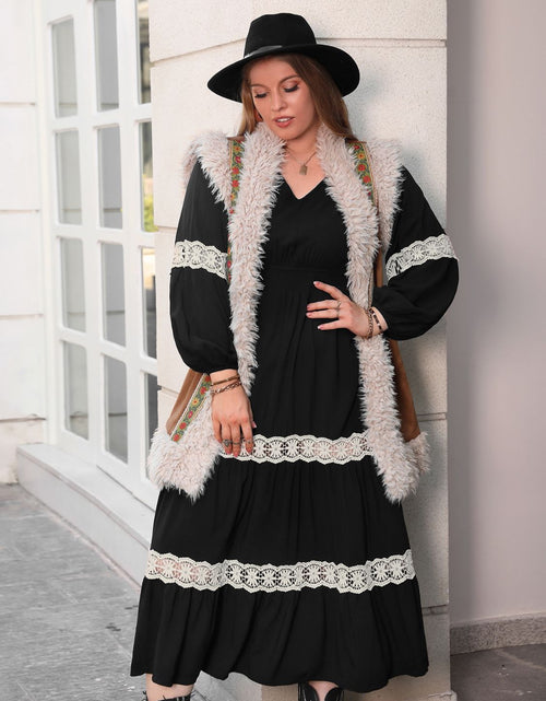 Load image into Gallery viewer, Plus Size Lace Detail V-Neck Long Sleeve Midi Dress
