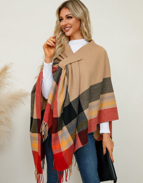 Load image into Gallery viewer, Fringe Contrast Plaid Poncho
