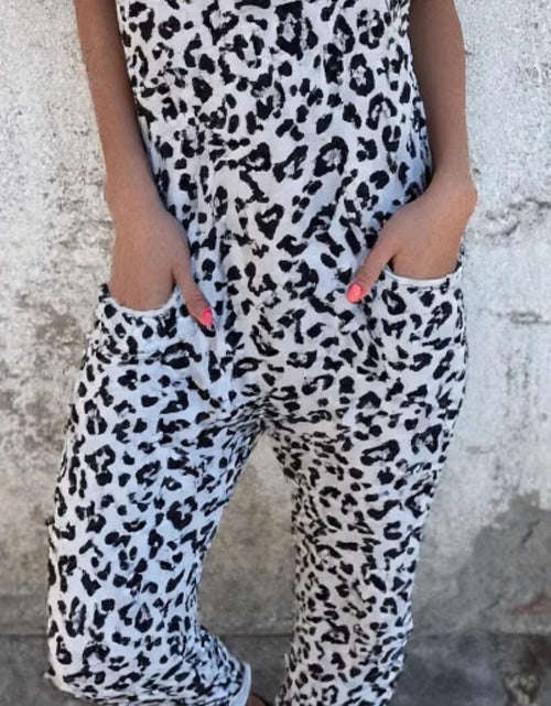 Load image into Gallery viewer, Leopard Sleeveless Jumpsuit with Pockets
