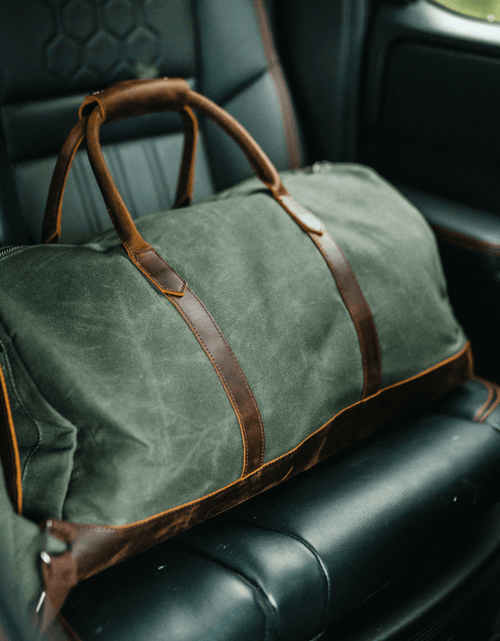 Load image into Gallery viewer, Weekender Bag
