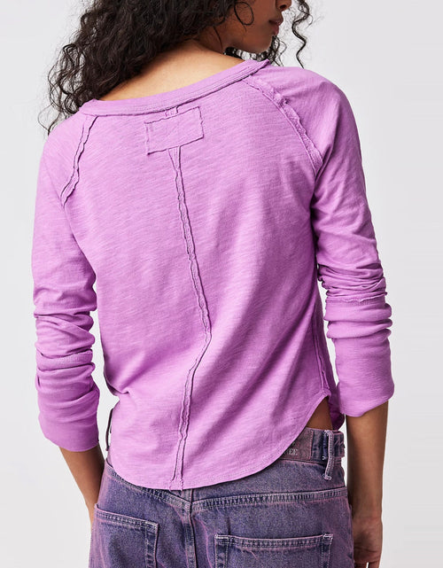Load image into Gallery viewer, Exposed Seam Notched Long Sleeve T-Shirt
