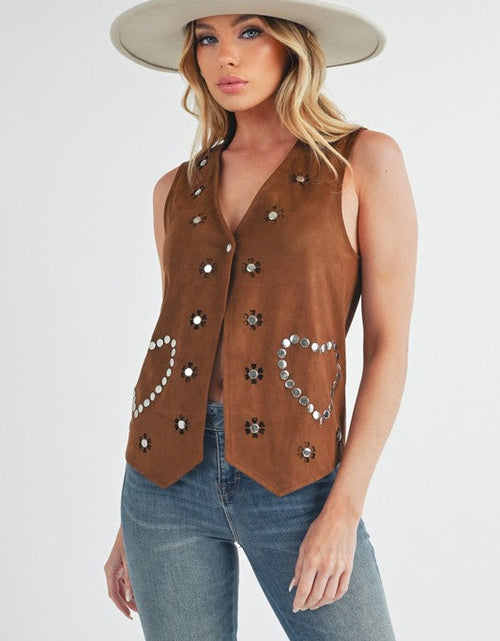 Load image into Gallery viewer, Aemi + Co Heart Rivet Detail Suede Vest Coat
