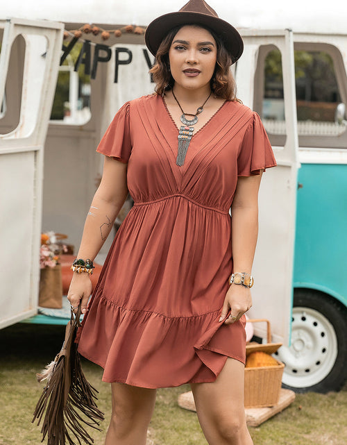 Load image into Gallery viewer, Plus Size Ruffle Hem V-Neck Short Sleeve Dress
