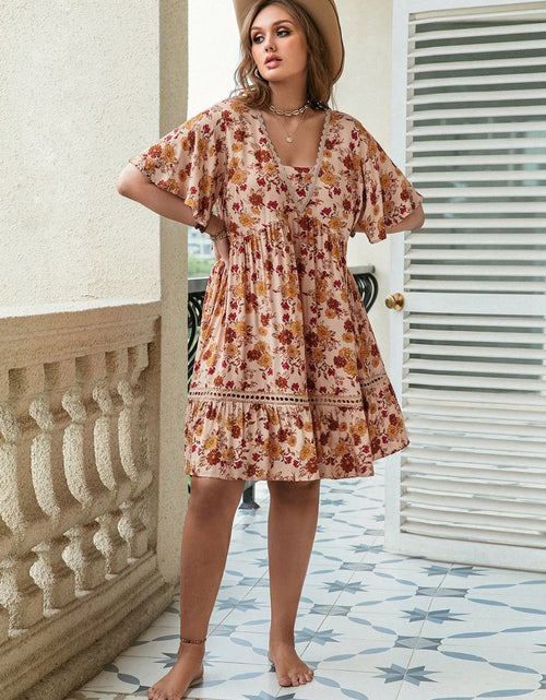 Load image into Gallery viewer, Plus Size Floral Crochet Flutter Sleeve Dress
