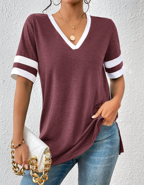 Load image into Gallery viewer, Contrast Trim V-Neck Short Sleeve T-Shirt
