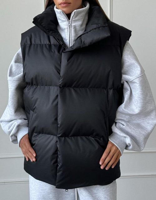 Load image into Gallery viewer, Zip Up Turtleneck Vest Coat
