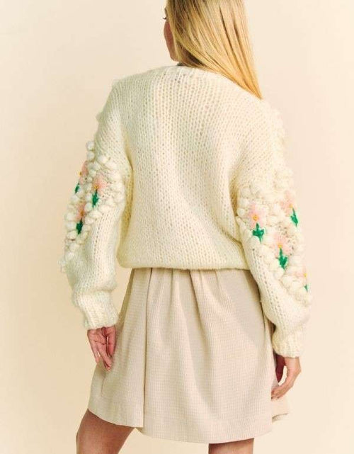Load image into Gallery viewer, Davi &amp; Dani Floral Pattern Button Down Cardigan
