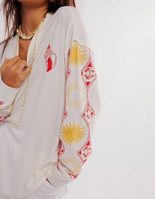 Load image into Gallery viewer, Embroidered Round Neck Long Sleeve Sweatshirt
