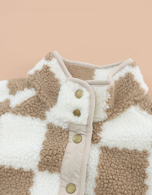 Load image into Gallery viewer, Checkered Snap Down Long Sleeve Jacket

