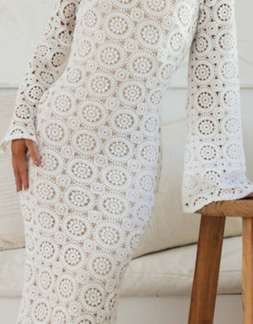 Load image into Gallery viewer, Lace Backless Round Neck Flare Sleeve Dress
