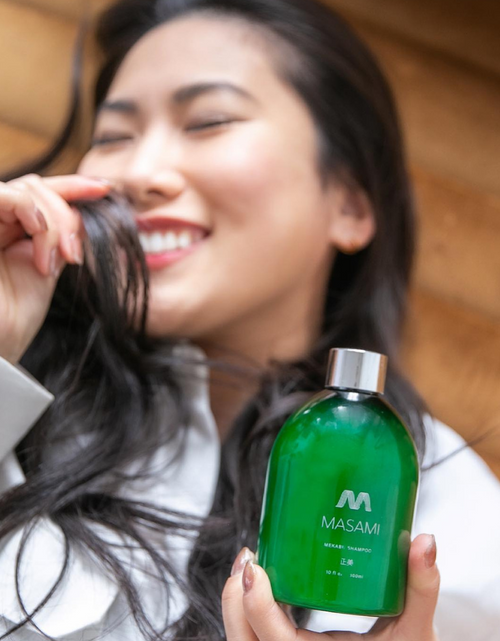 Load image into Gallery viewer, Mekabu Hydrating Shampoo by Masami
