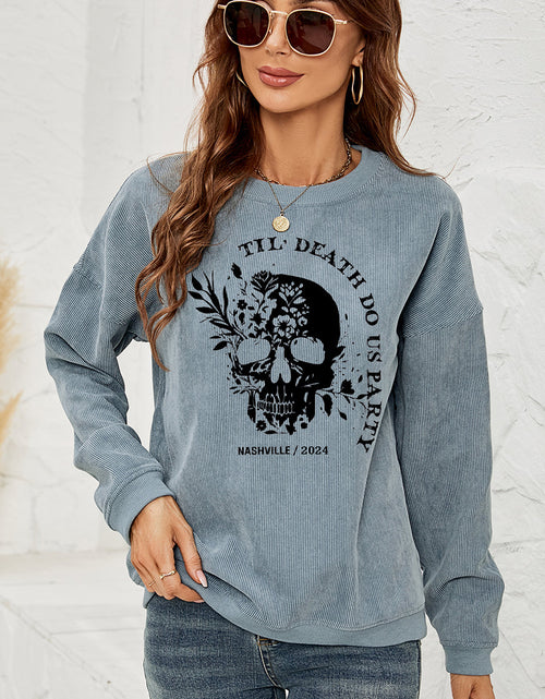 Load image into Gallery viewer, Skull Graphic Dropped Shoulder Sweatshirt
