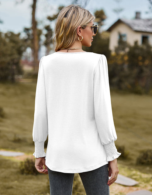 Load image into Gallery viewer, Puff Sleeve Pleated Blouse
