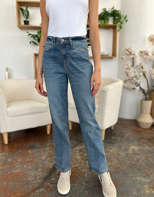 Load image into Gallery viewer, Judy Blue Full Size High Waist Straight Jeans
