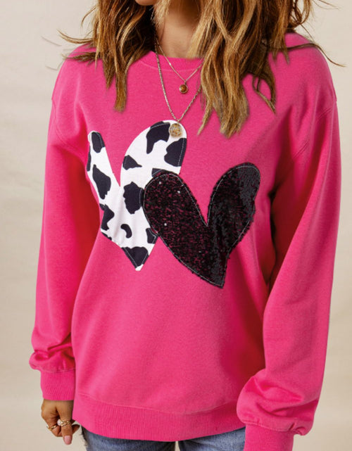 Load image into Gallery viewer, Heart Patch Long Sleeve Sweatshirt

