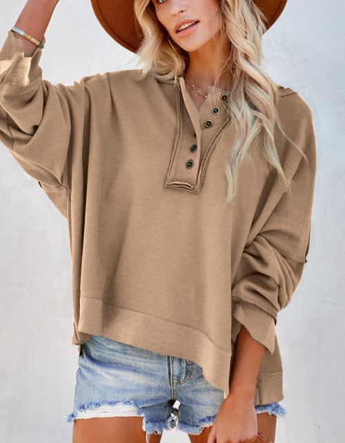 Load image into Gallery viewer, Exposed Seam Long Sleeve Hoodie
