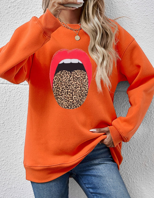Load image into Gallery viewer, Leopard Lip Graphic Round Neck Sweatshirt
