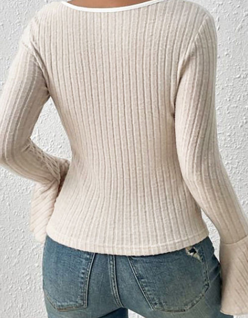 Load image into Gallery viewer, Scoop Neck Long Sleeve T-Shirt
