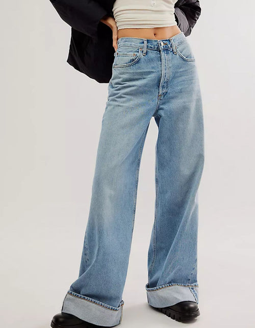 Load image into Gallery viewer, Cuffed Jeans with Pockets
