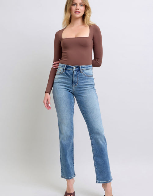 Load image into Gallery viewer, Judy Blue Full Size Run Vintage Wash Thermal Straight Jeans
