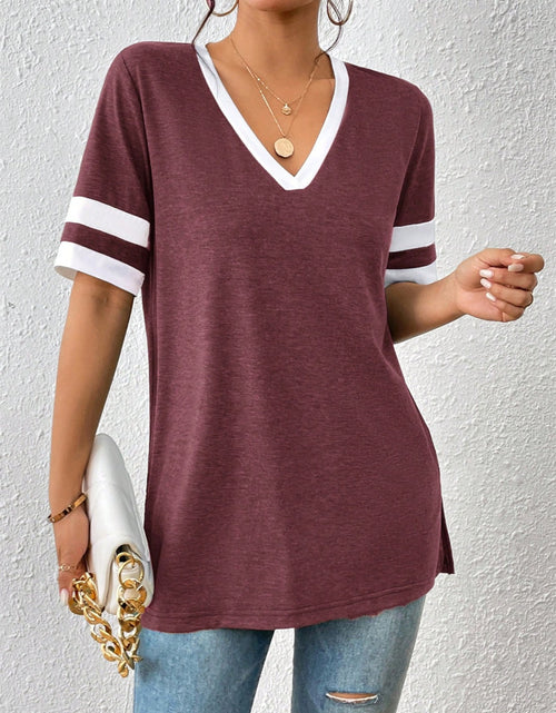 Load image into Gallery viewer, Contrast Trim V-Neck Short Sleeve T-Shirt

