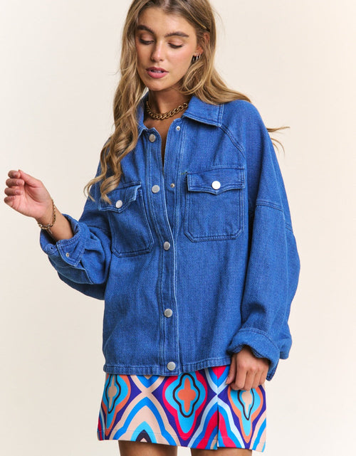 Load image into Gallery viewer, J.NNA Snap Down Long Sleeve Denim Shacket
