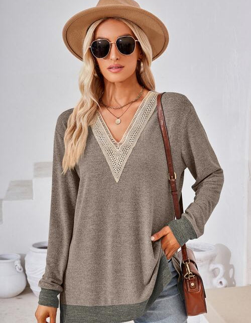 Load image into Gallery viewer, Crochet Contrast V-Neck Long Sleeve Slit T-Shirt

