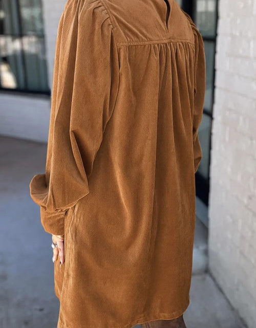 Load image into Gallery viewer, Ruched Round Neck Long Sleeve Dress
