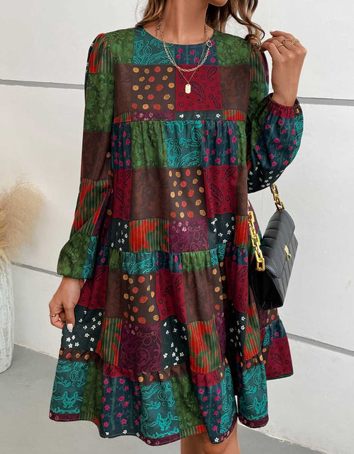 Load image into Gallery viewer, Patchwork Round Neck Long Sleeve Dress
