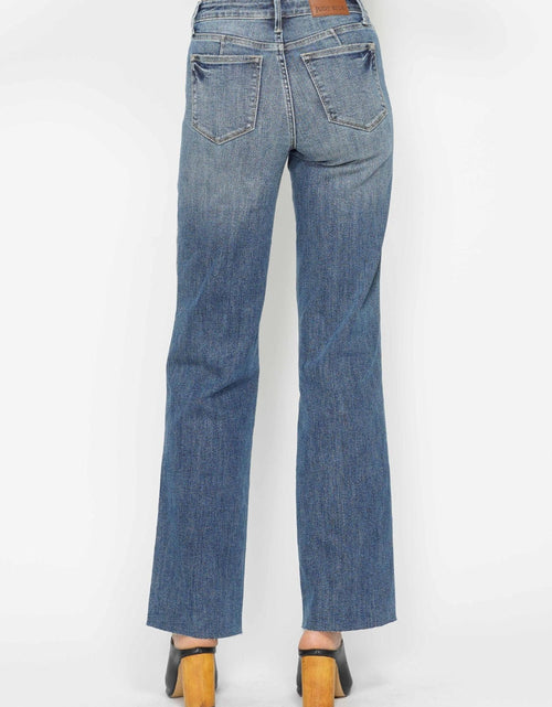 Load image into Gallery viewer, Judy Blue Full Size Tummy Control Straight Jeans
