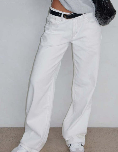 Load image into Gallery viewer, Wide Leg Jeans with Pockets

