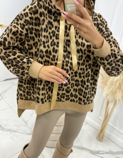 Load image into Gallery viewer, Leopard Dropped Shoulder Hoodie
