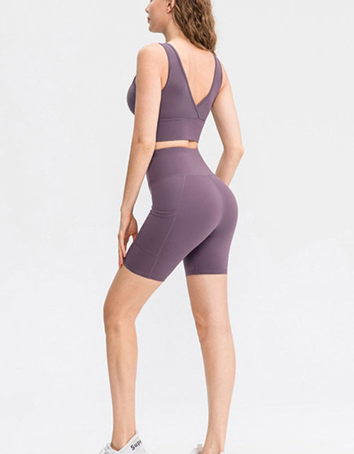 Load image into Gallery viewer, Wide Waistband Sports Shorts with Pockets

