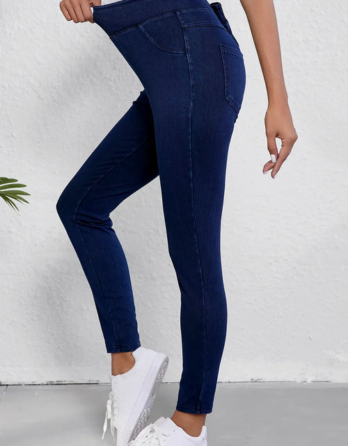 Load image into Gallery viewer, Skinny Jeans with Pockets
