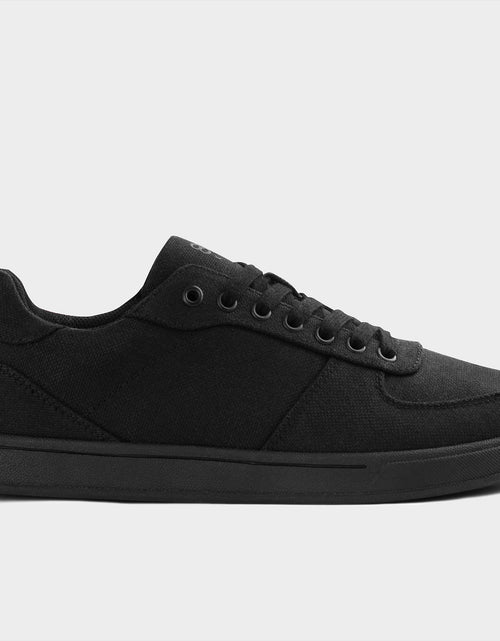 Load image into Gallery viewer, Seeker for Women Full Black by 8000Kicks
