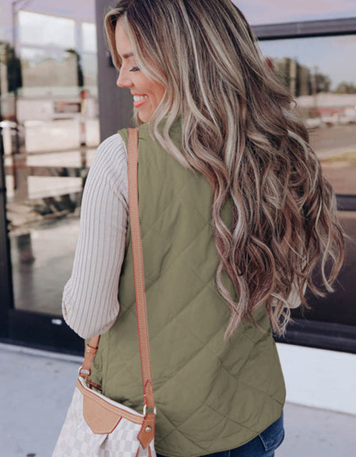 Load image into Gallery viewer, Fuzzy Zip Up Vest Coat with Pockets
