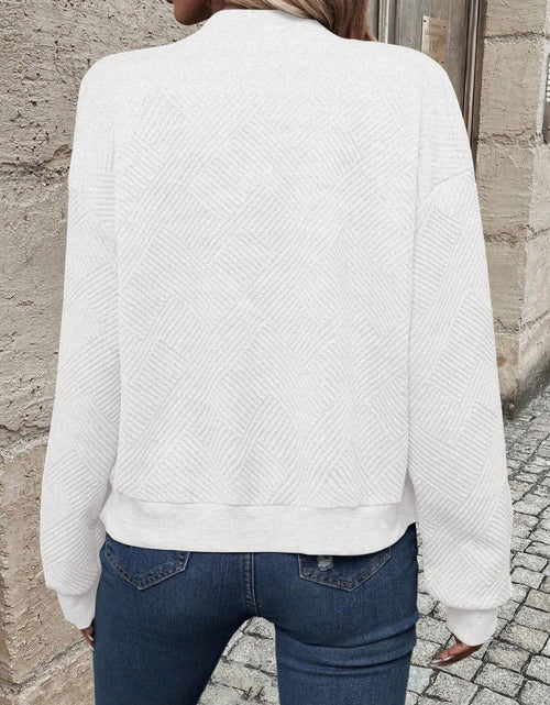 Load image into Gallery viewer, Textured Zip Up Long Sleeve Jacket
