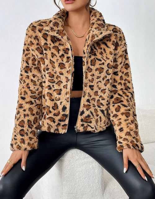 Load image into Gallery viewer, Fuzzy Turtleneck Leopard Zip Up Jacket
