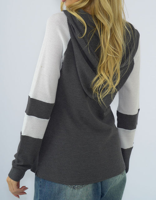 Load image into Gallery viewer, Shiny Waffle-Knit Raglan Sleeve Zipper Front Hoody
