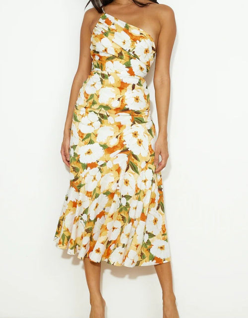 Load image into Gallery viewer, Ruched Printed Single Shoulder Midi Dress
