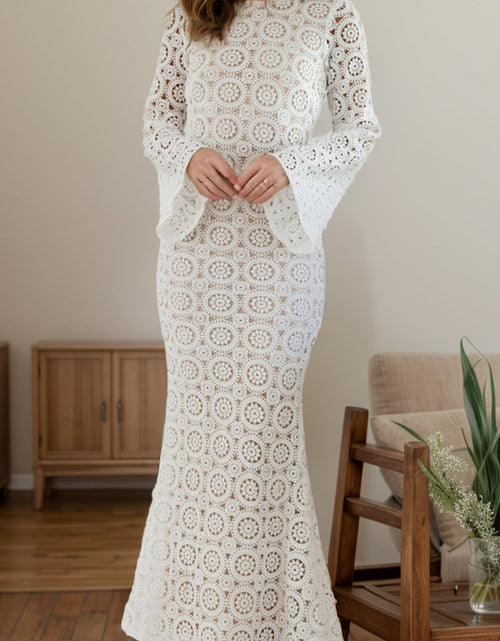Load image into Gallery viewer, Lace Backless Round Neck Flare Sleeve Dress
