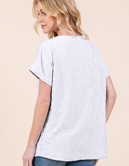 Load image into Gallery viewer, BOMBOM Floral Textured Short Sleeve T-Shirt
