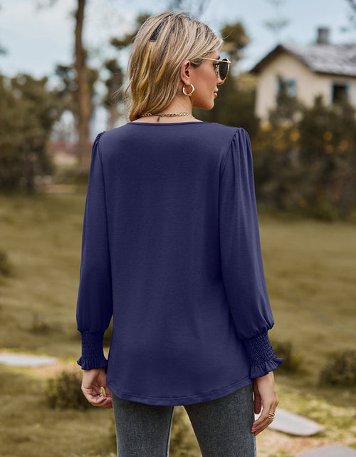 Load image into Gallery viewer, Puff Sleeve Pleated Blouse
