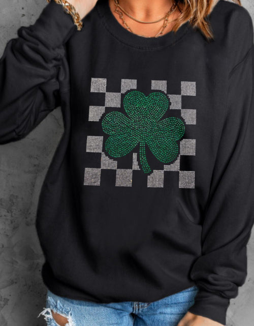 Load image into Gallery viewer, Rhinestone Checkered Lucky Clover Round Neck Sweatshirt
