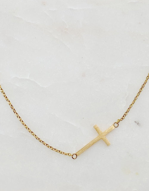 Load image into Gallery viewer, Kayla Cross Necklace by Ellisonyoung.com
