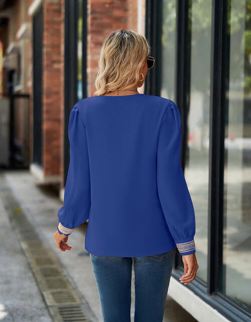 Load image into Gallery viewer, V-Neck Lace Detail Long Sleeve Top
